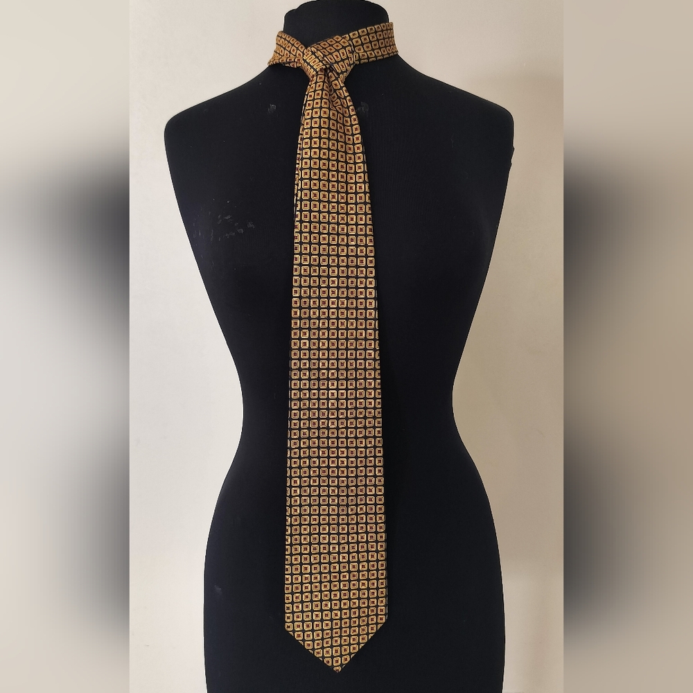 Brooks Brothers Gold and Black Patterned Tie